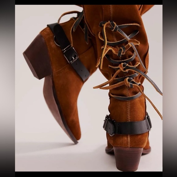 Free People Back-lace Sway Low Slouchy Boots NWOT Size US 9.5 Camel Suede - Picture 3 of 13